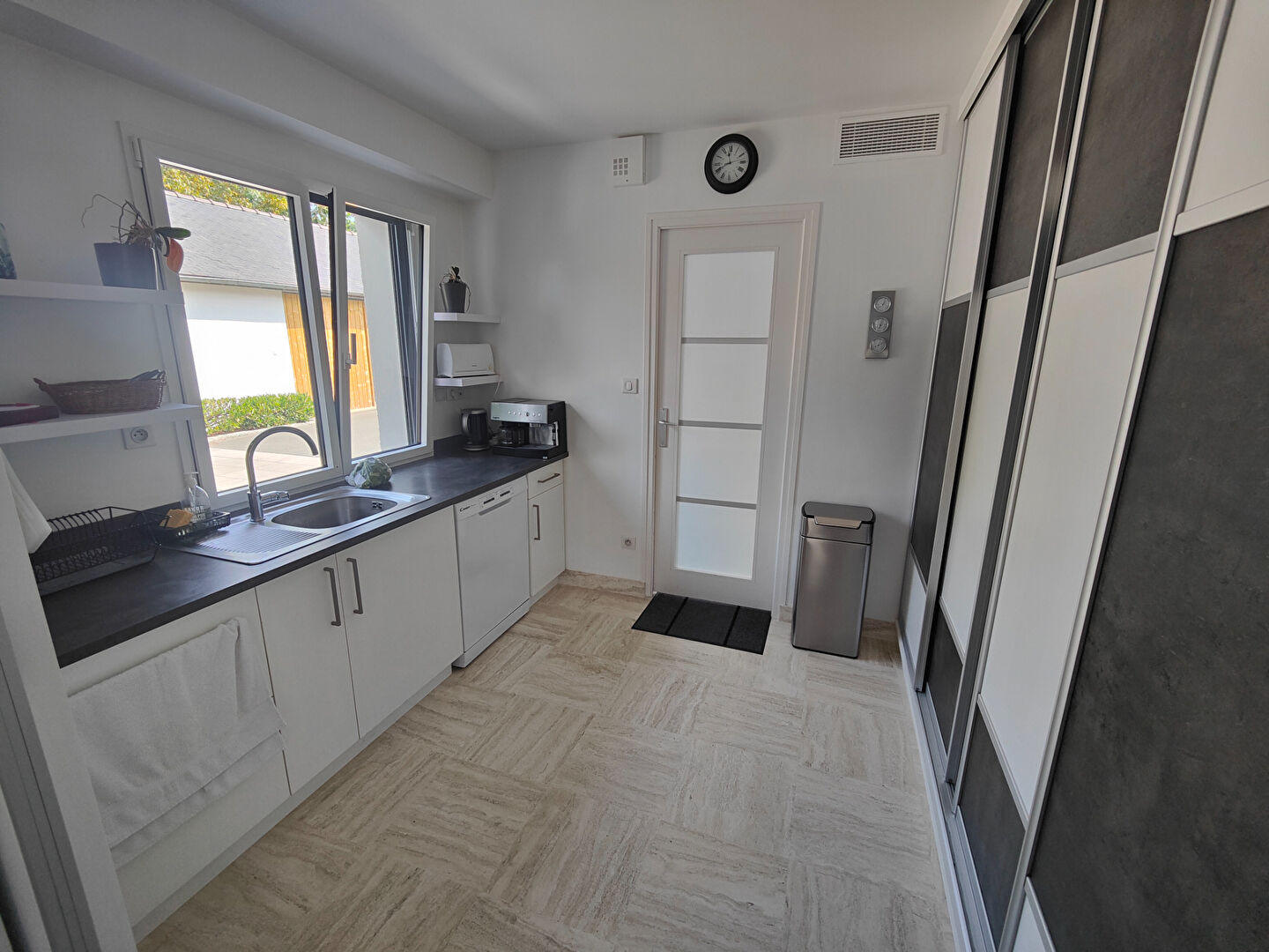 Maison 5 chambres Bourg Saint Sylvain D Anjou
