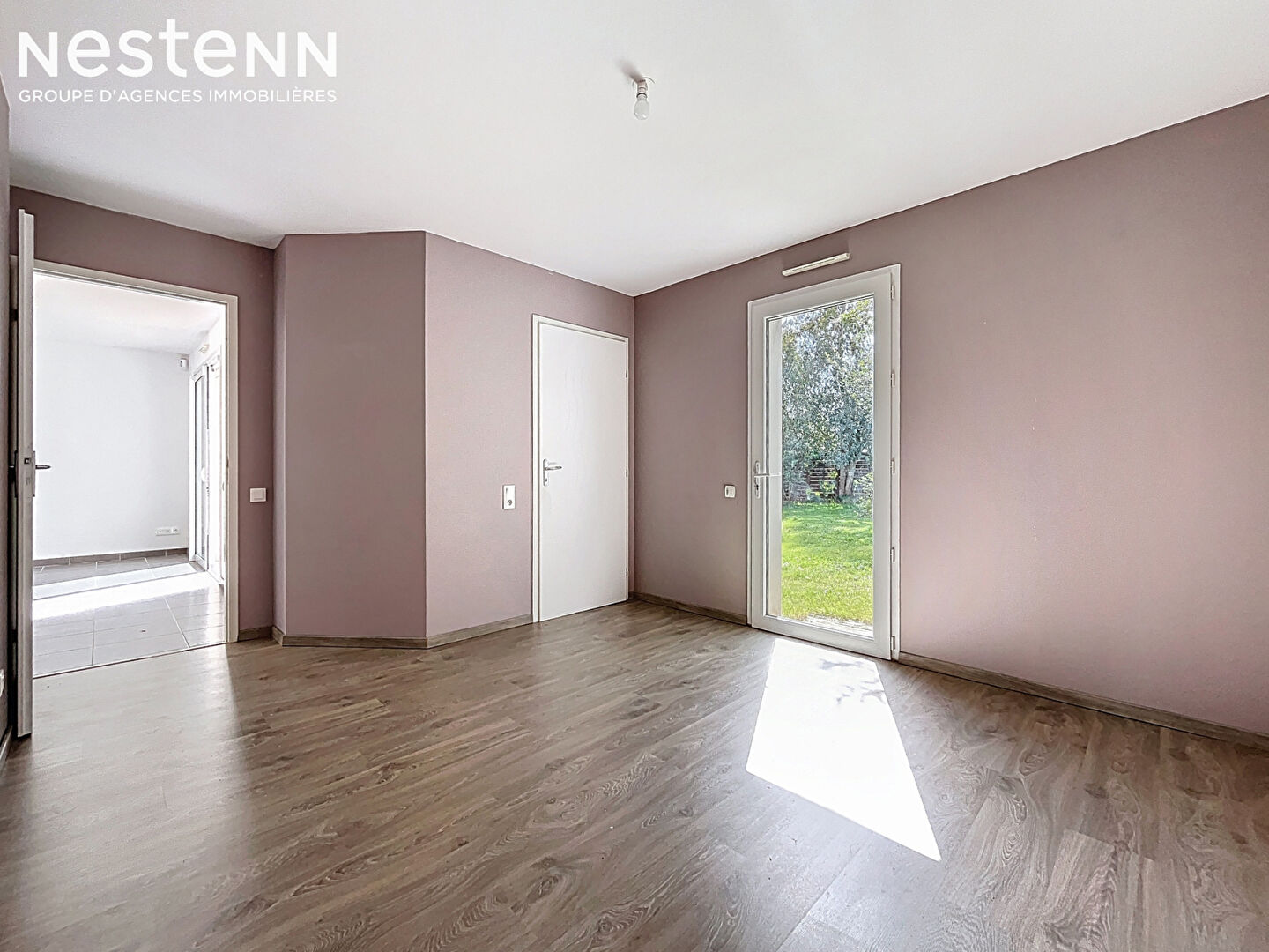 ECOUFLANT- MAISON AVEC VIE DE PLAIN PIED - GARAGE - JARDIN - 3 CHAMBRES