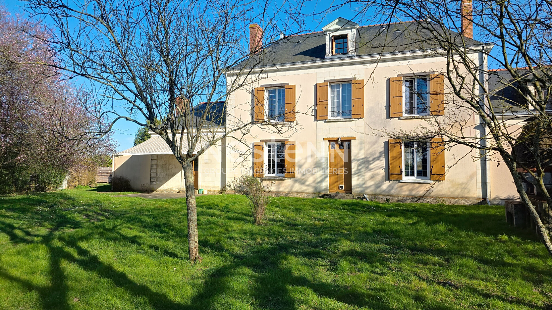 Maison au charme de l'ancien - 5 chambres - Verrières-en-Anjou