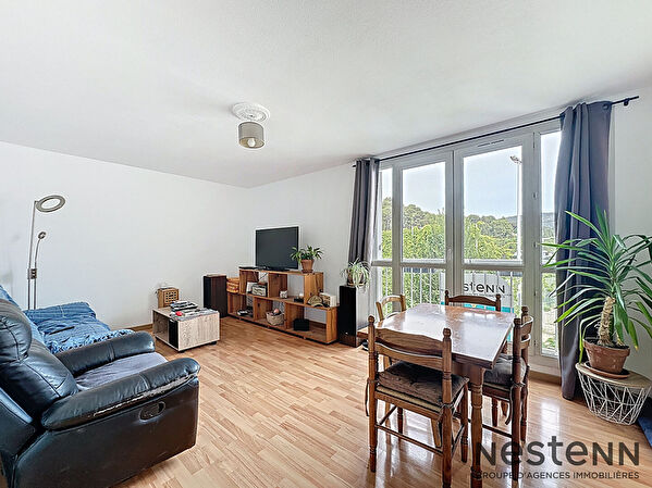 Vente par agence immobiliere à La penne sur huveaune (13821)