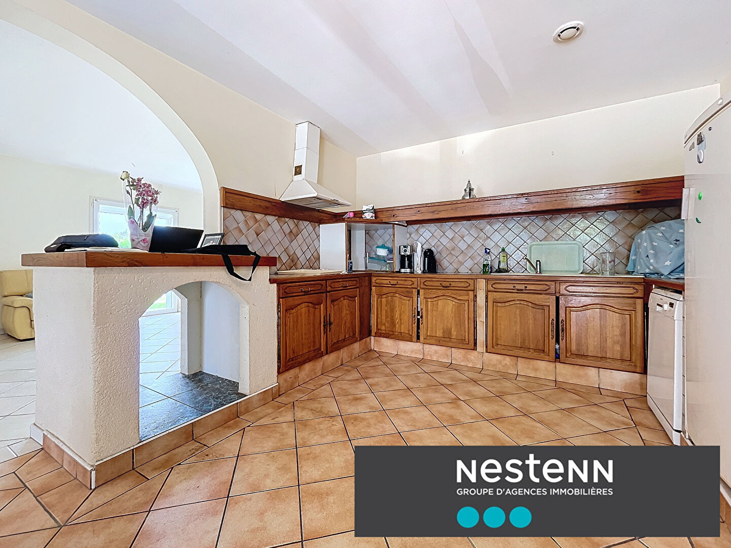 Maison de Plain-Pied à Penne-d'Agenais avec 4 chambres et un grand jardin