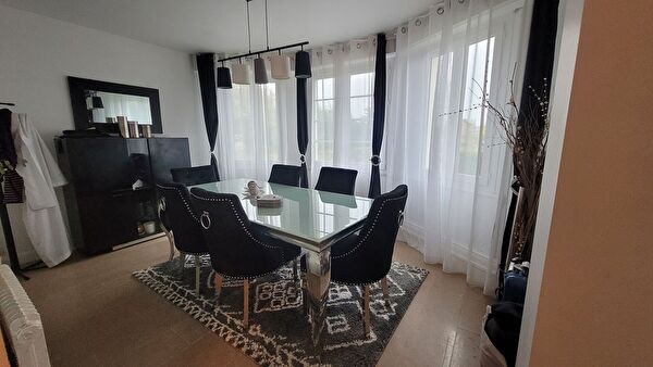 Vente par agence immobiliere à Villers cotterets (02600)