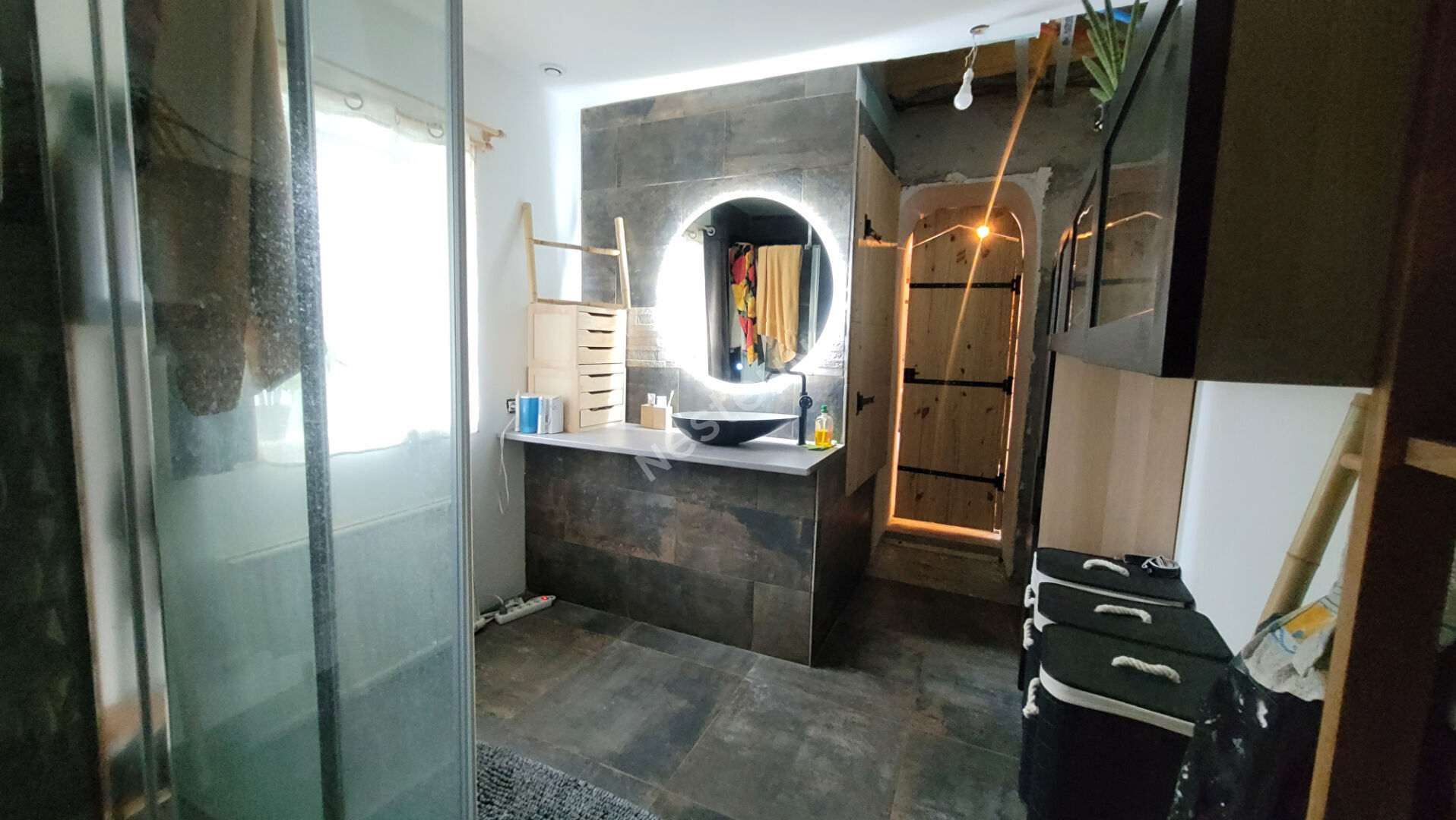 Maison rénovée pleine de charmes proche N2