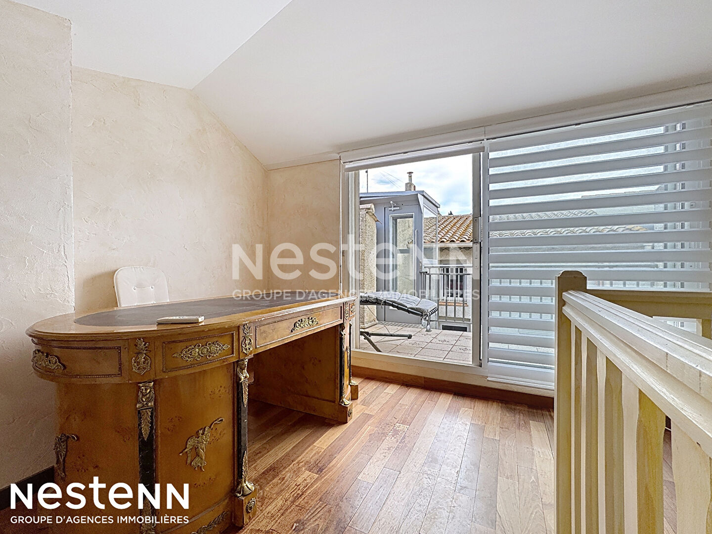 Vente local / maison de 158.23 m² avec ascenseur au coeur du village de Gruissan