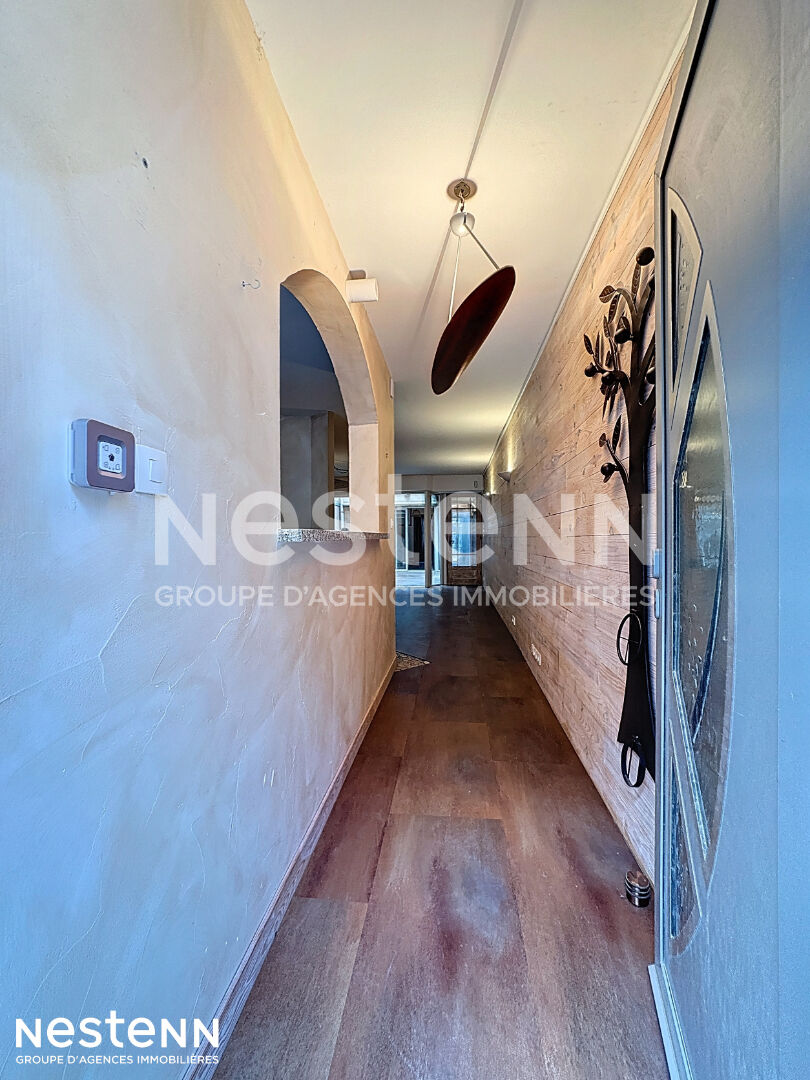 Vente local / maison de 158.23 m² avec ascenseur au coeur du village de Gruissan