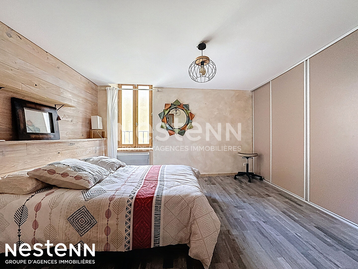 Vente local / maison de 158.23 m² avec ascenseur au coeur du village de Gruissan