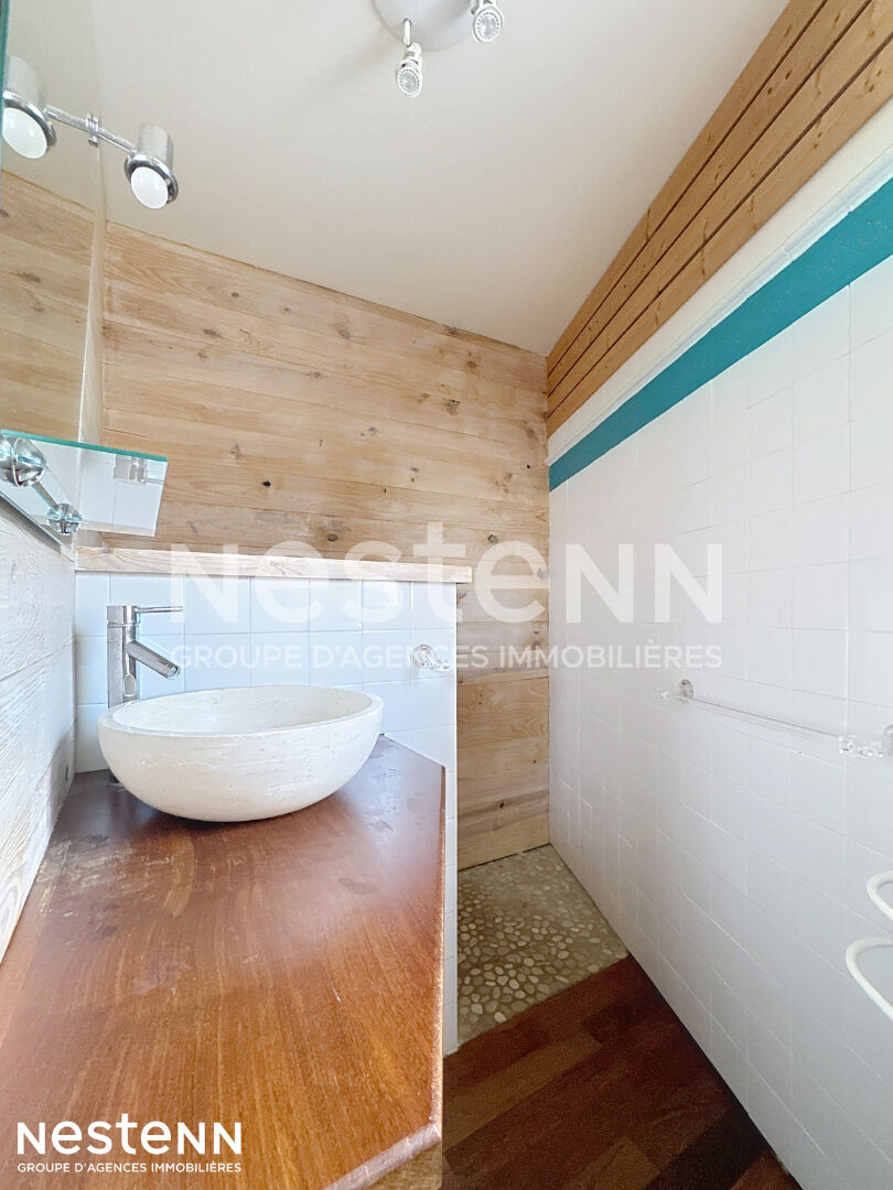 Vente local / maison de 158.23 m² avec ascenseur au coeur du village de Gruissan