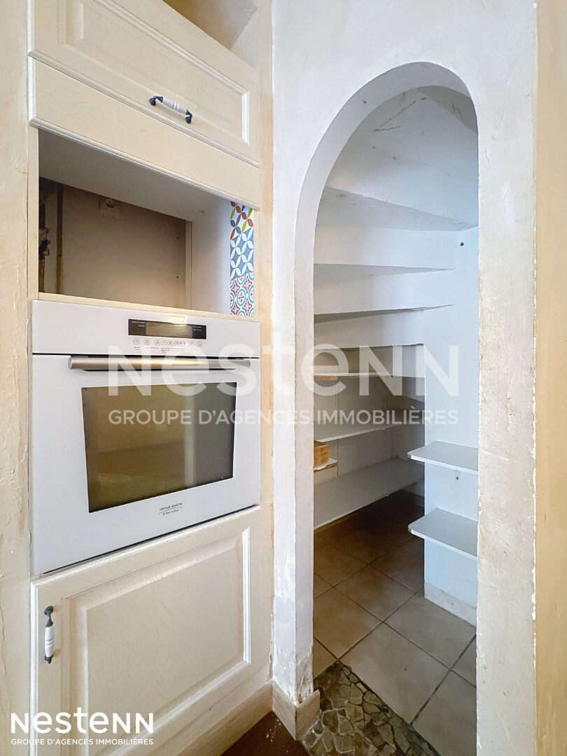 Vente local / maison de 158.23 m² avec ascenseur au coeur du village de Gruissan