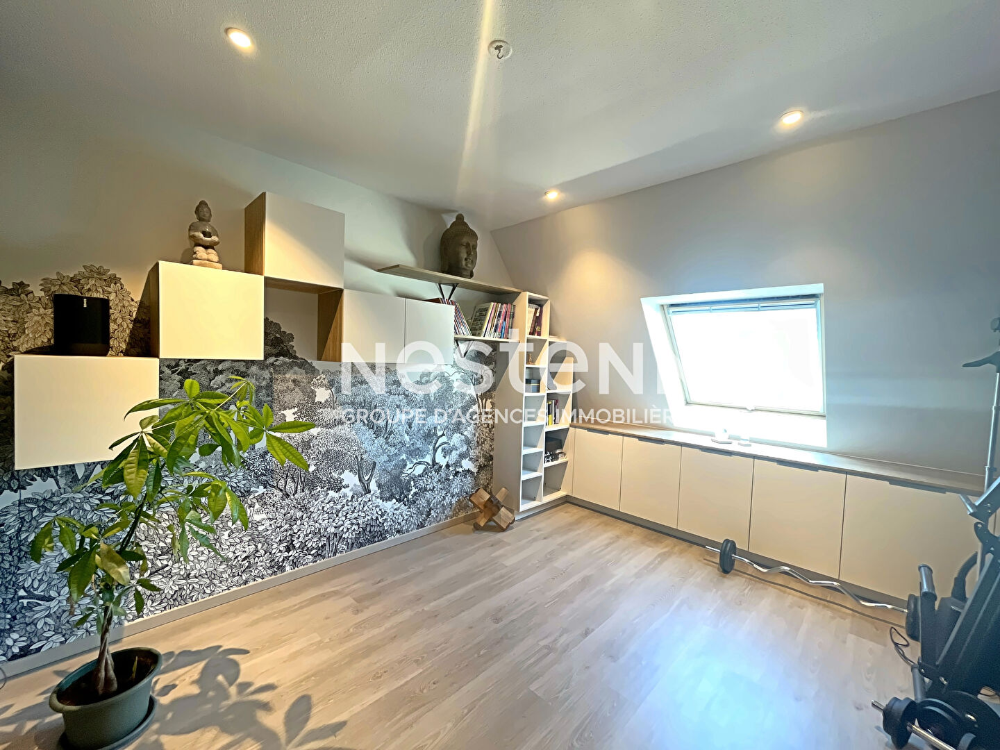 Attique d'exception avec terrasse de 60 m² et prestations haut de gamme