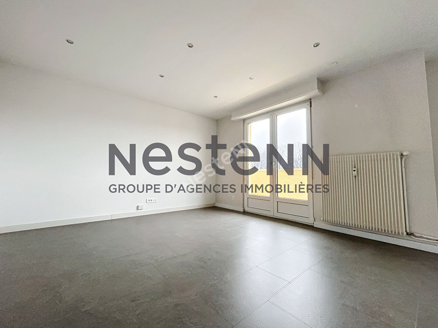 Charmant Appartement Rénové 2/3 Pièces avec Cave et Garage