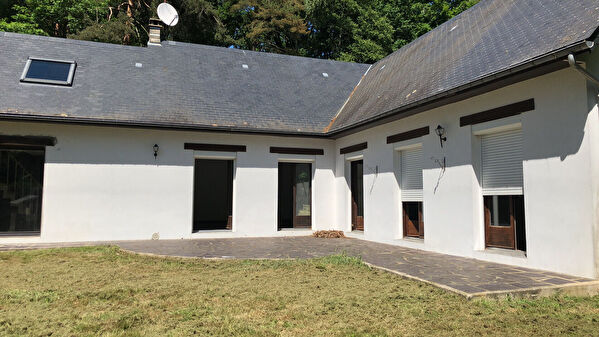 Vente par agence immobiliere à Hermival les vaux (14100)