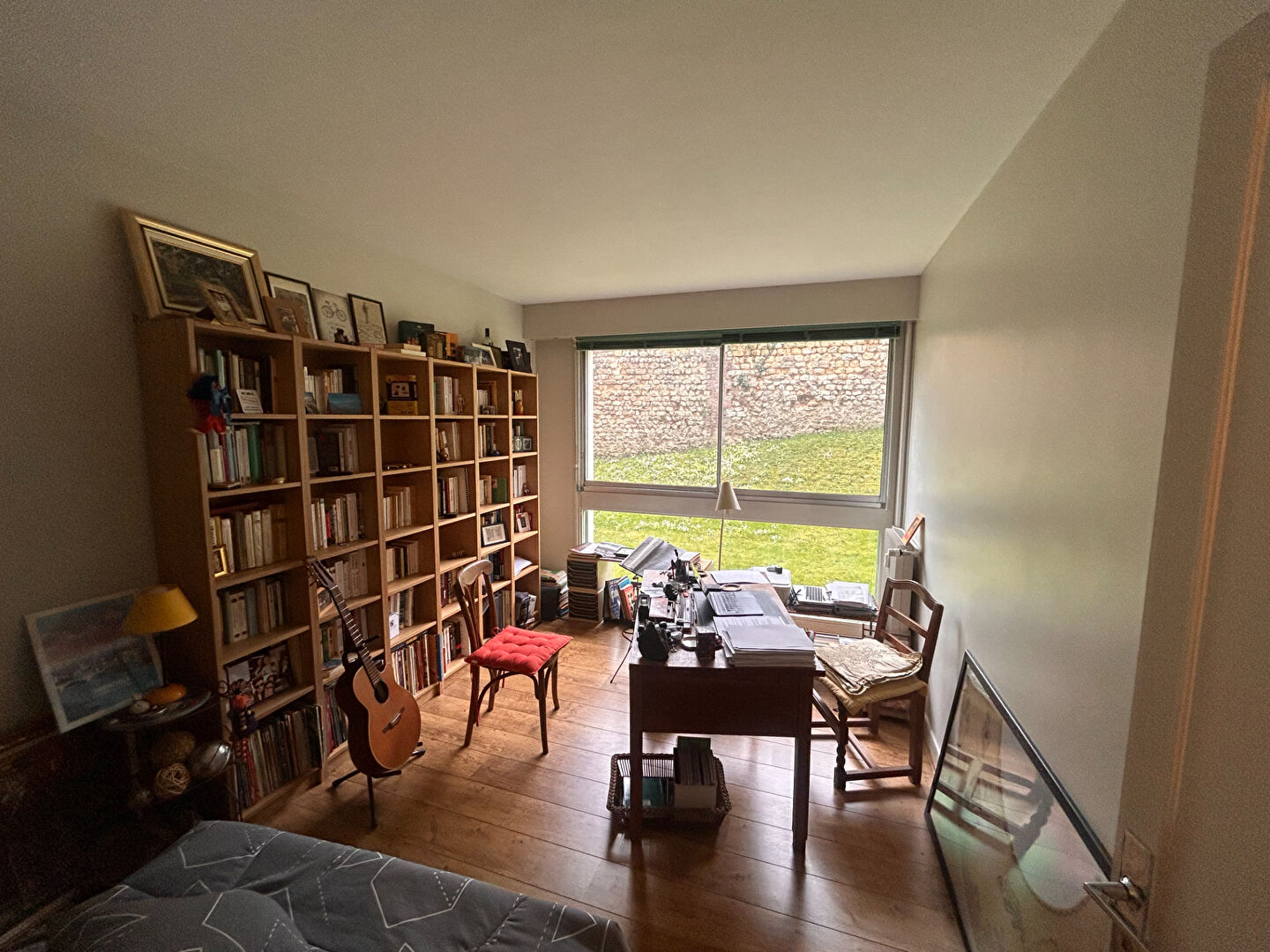 Appartement Rouen Gare rive  droite  2 chambres 90m²  Terrasse 30m²  Sud  parking sous sol  Grand séjour salon  Cuisine commerces 200m