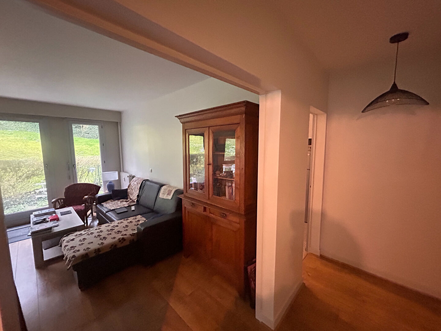 Appartement Rouen Gare rive  droite  2 chambres 90m²  Terrasse 30m²  Sud  parking sous sol  Grand séjour salon  Cuisine commerces 200m