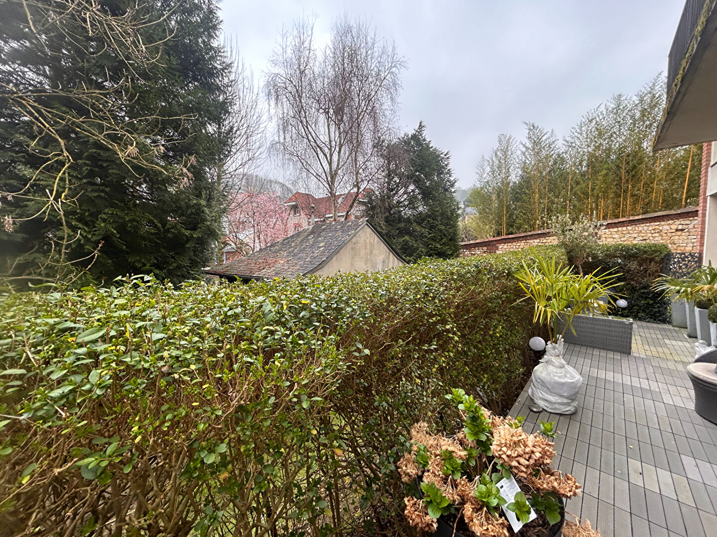 Appartement Rouen  -  gare rive droite   2 chambres 90m²   Terrasse 30m²  parking sous sol  Grand séjour salon  Cuisine commerces 200m