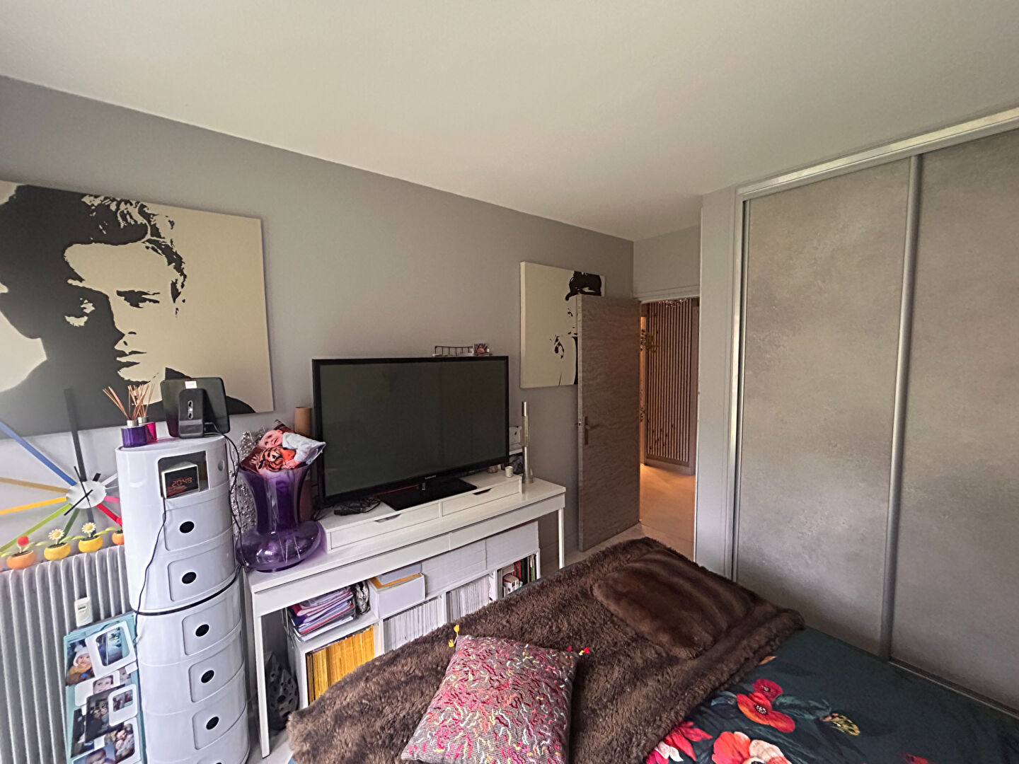 Appartement Rouen  -  gare rive droite   2 chambres 90m²   Terrasse 30m²  parking sous sol  Grand séjour salon  Cuisine commerces 200m