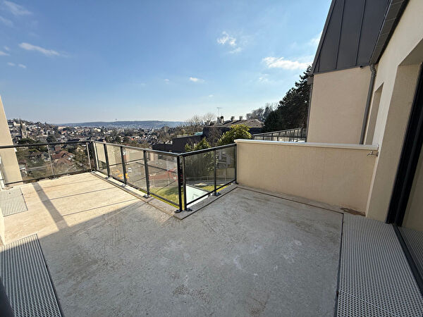 Vente par agence immobiliere à Mont saint aignan (76130)