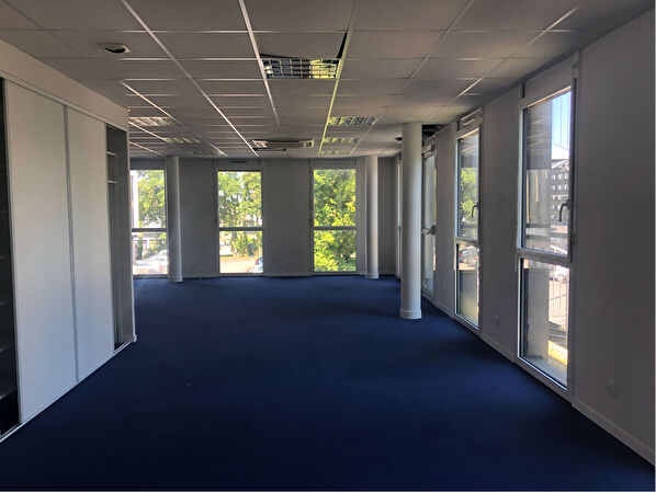 Vente local-professionnel à Vannes (56000)