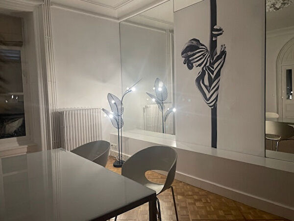 Vente bureau à Vannes (56000)