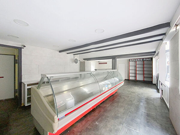 Vente local-professionnel à Montoir de bretagne (44550)