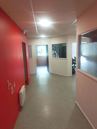 Vente bureau à Auray (56400)