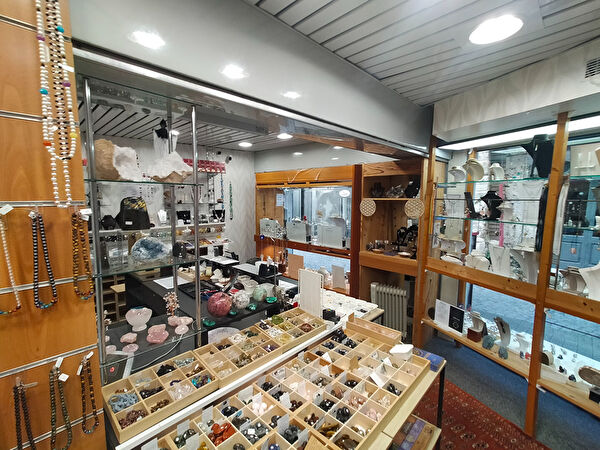 Location local-professionnel à Vannes (56000)