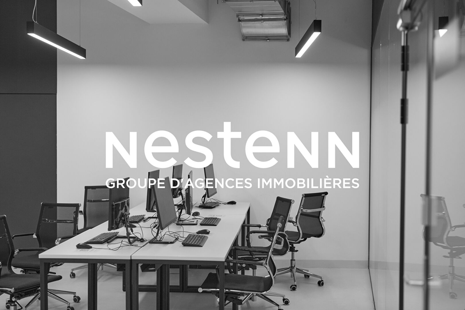 À VENDRE  Local professionnel de 80 m² en centre-ville de Muzillac Stockage, bureau ou transformation en logement