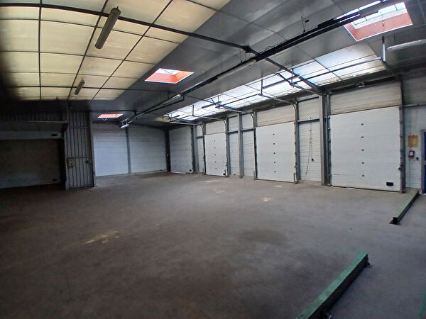 Location local-professionnel à Saint brieuc (22000)