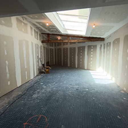 Location local-professionnel à Auray (56400)
