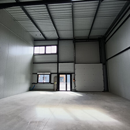 Location local-professionnel à Surzur (56450)