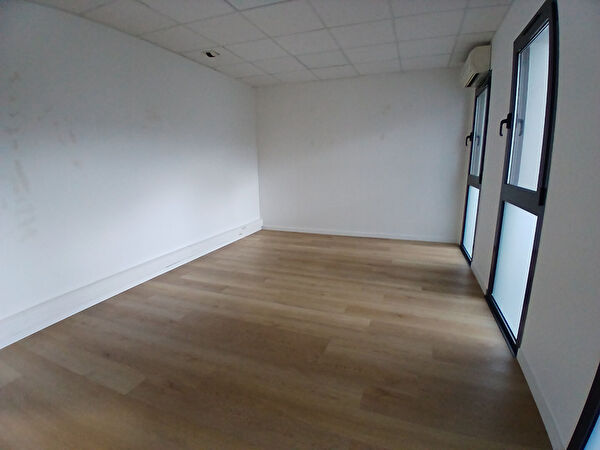 Location bureau à Saint nazaire (44600)
