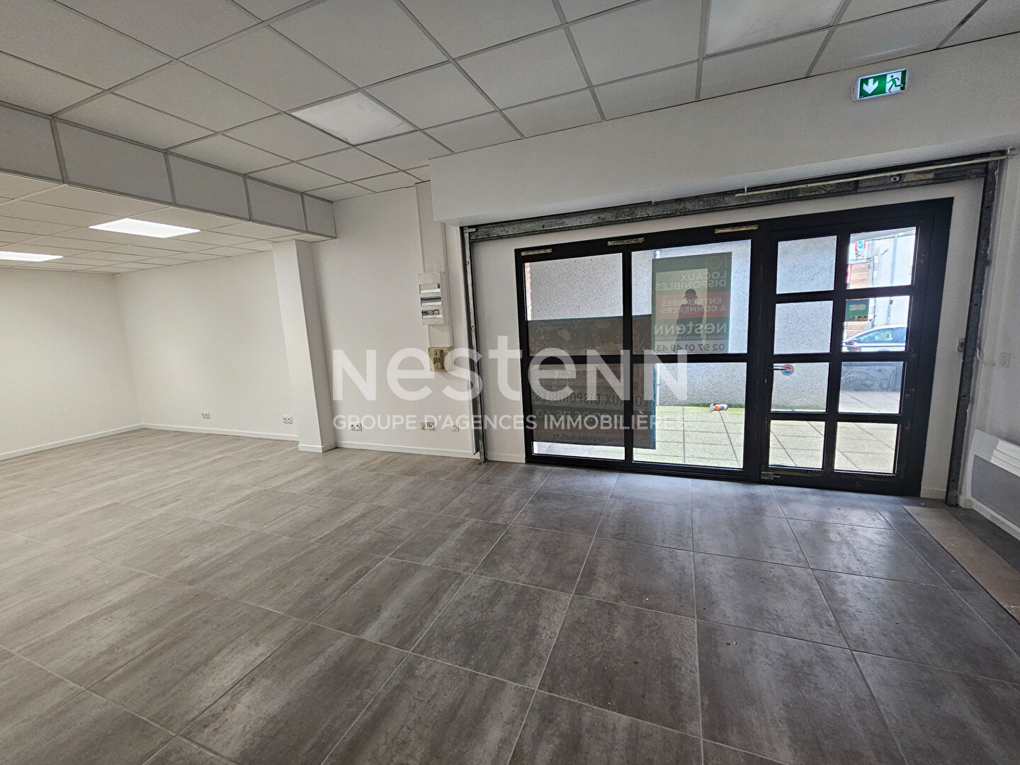 A louer local commercial Vannes 3 pièces 65 m2