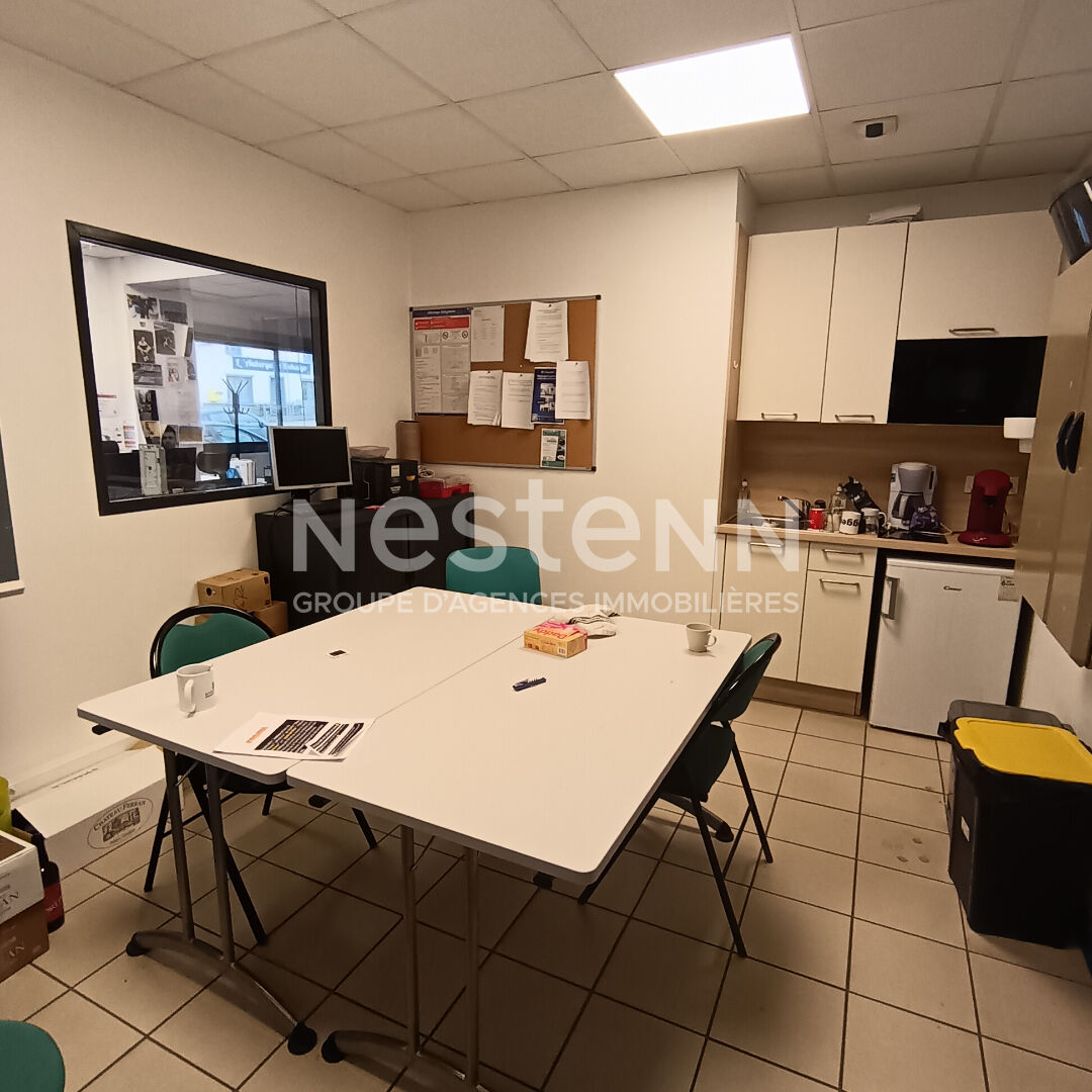 A louer bureaux Vannes Est d'une superficie de 150m²