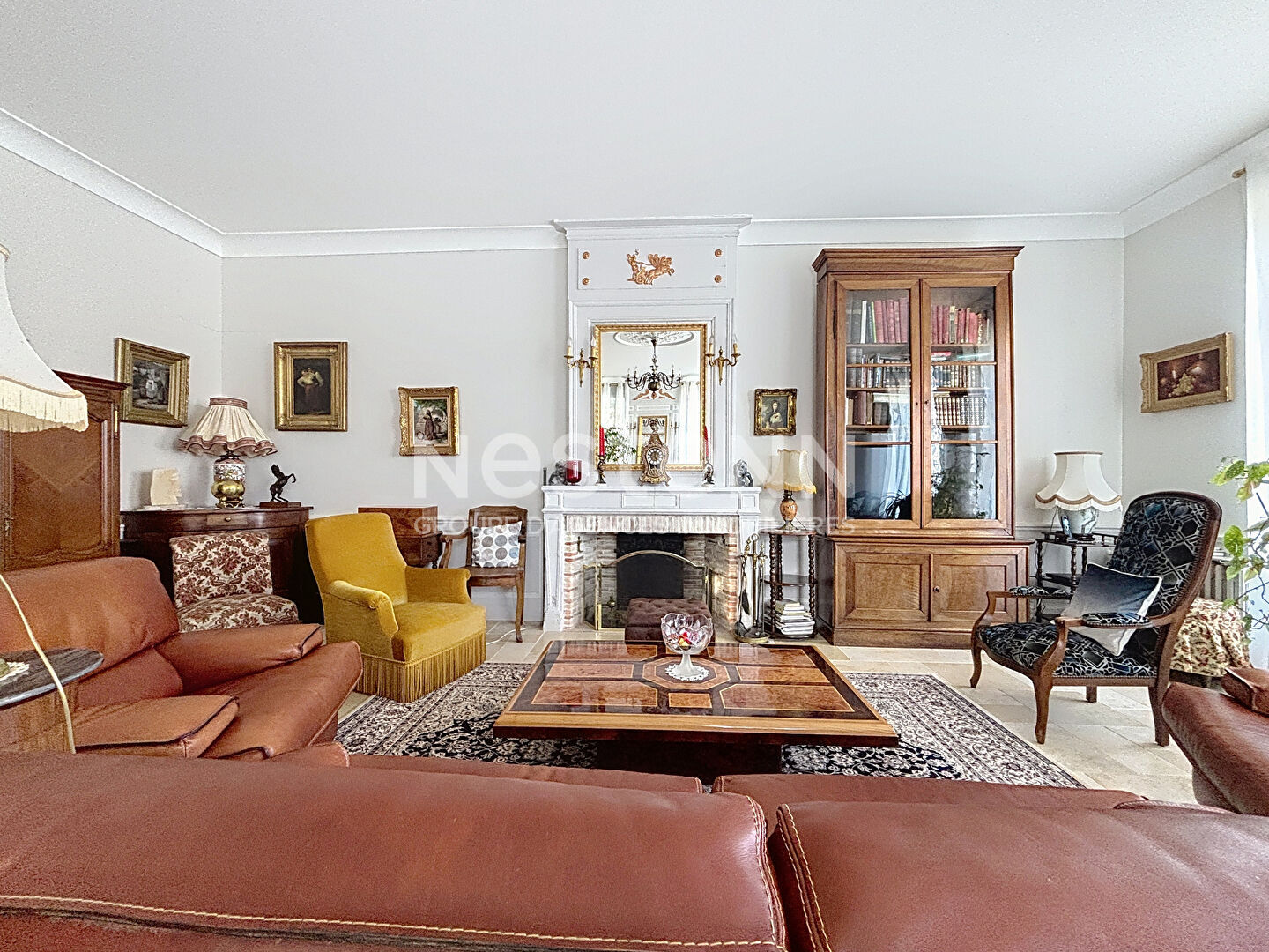 Propriété 263 m2, 6 chambres, piscine, dépendance, garage