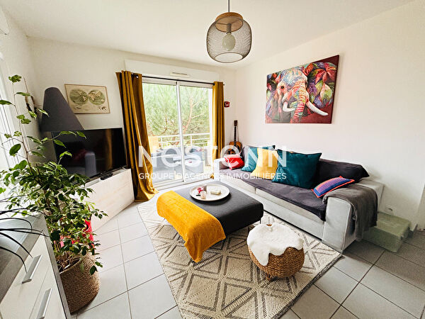Vente par agence immobiliere à La rochelle (17000)