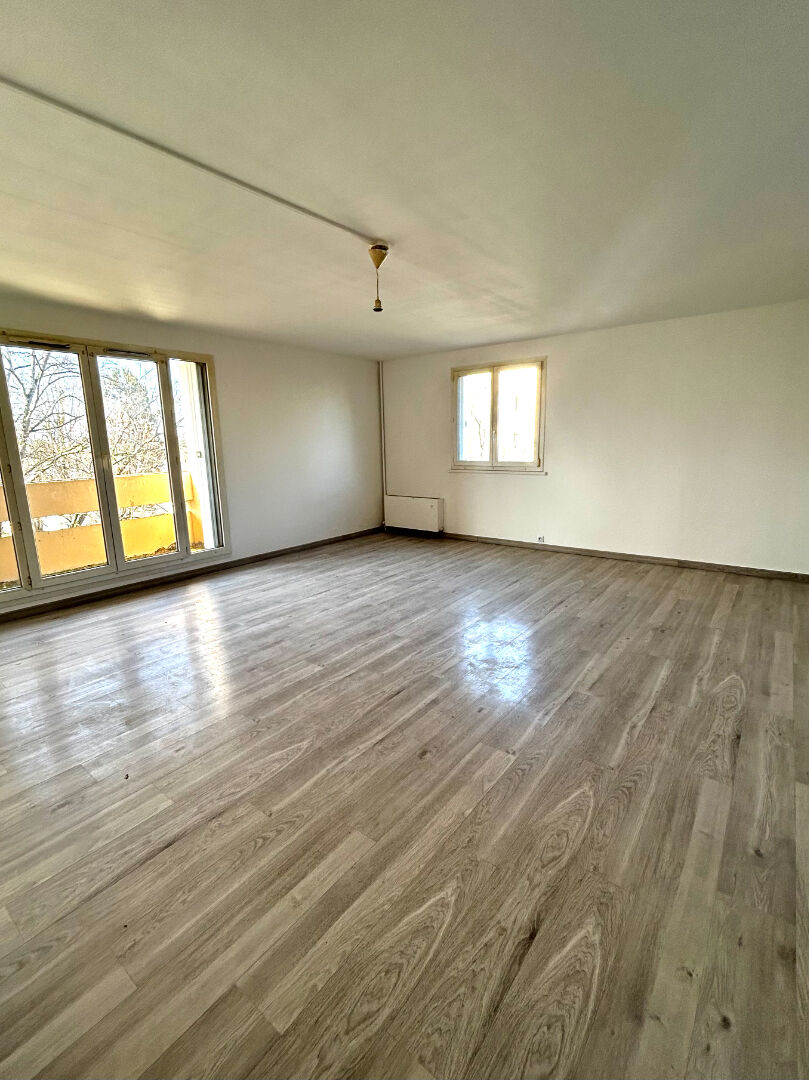 Bel appartement 3 pièces de 76.21m2 à proximité des écoles/universités !