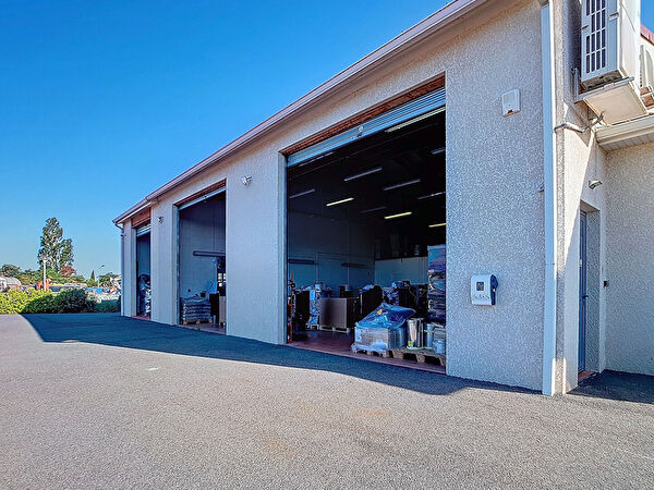 Vente local-professionnel à Aucamville (31140)