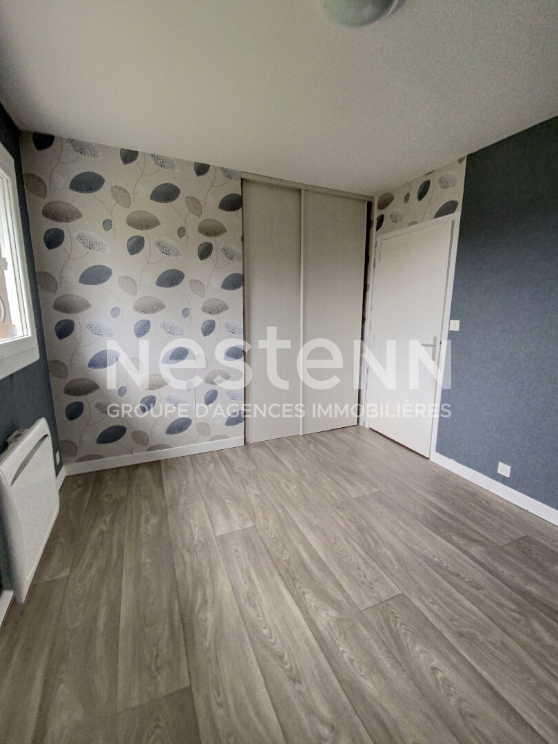 APPARTEMENT - CHAUNY - PROCHE CENTRE VILLE -  4 CHAMBRES - 133 m2 - JARDIN PRIVATIF