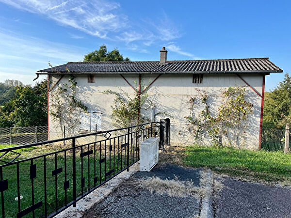 Vente par agence immobiliere à Curciat dongalon (01560)