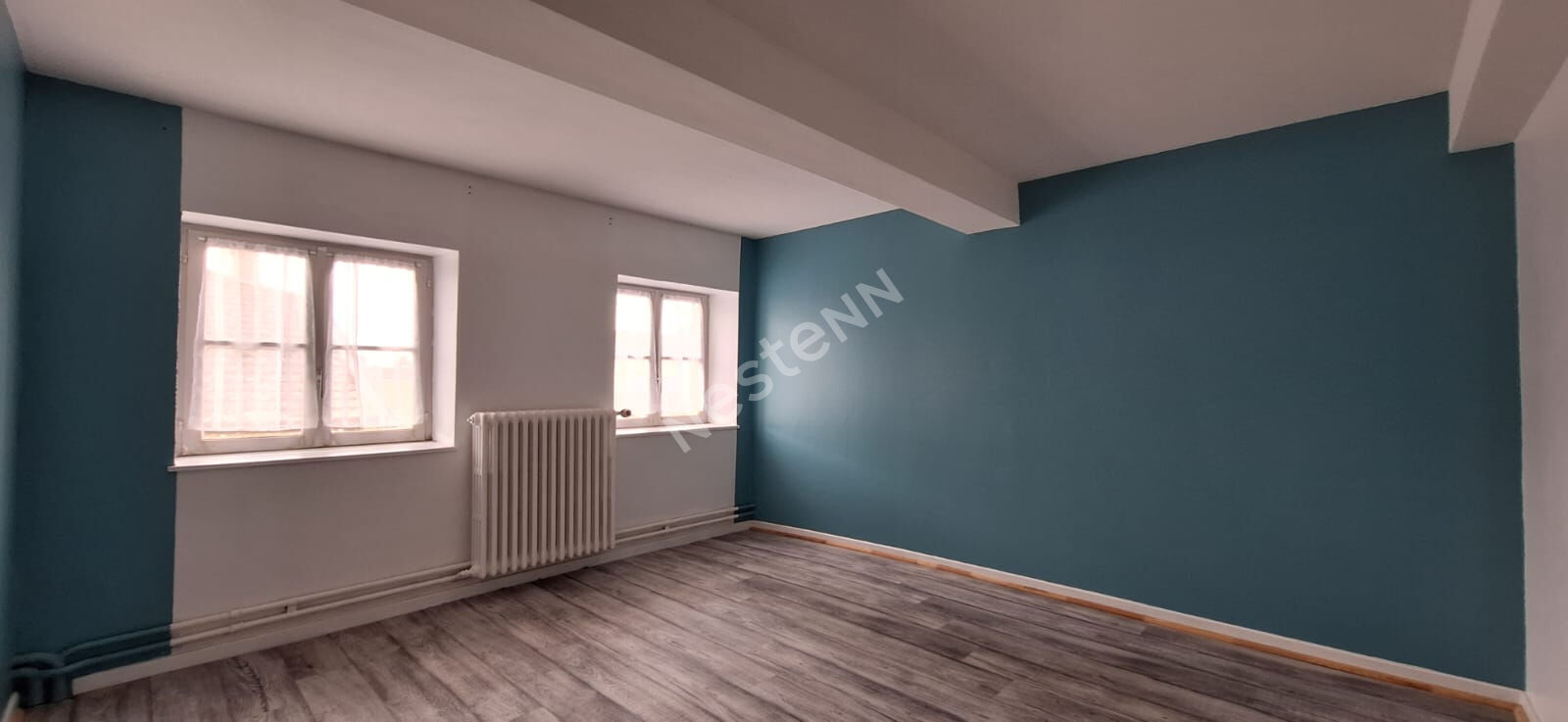 Appartement offrant 5 chambres au bourg d'un village avec toutes commodités