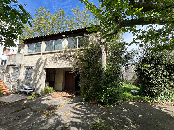 Vente par agence immobiliere à Avignon (84000)
