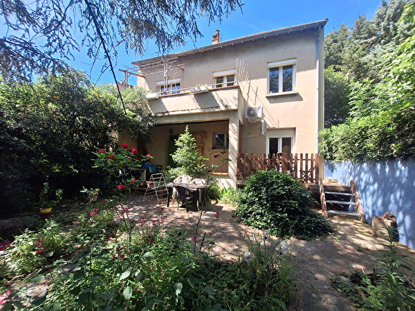 Vente par agence immobiliere à Avignon (84000)