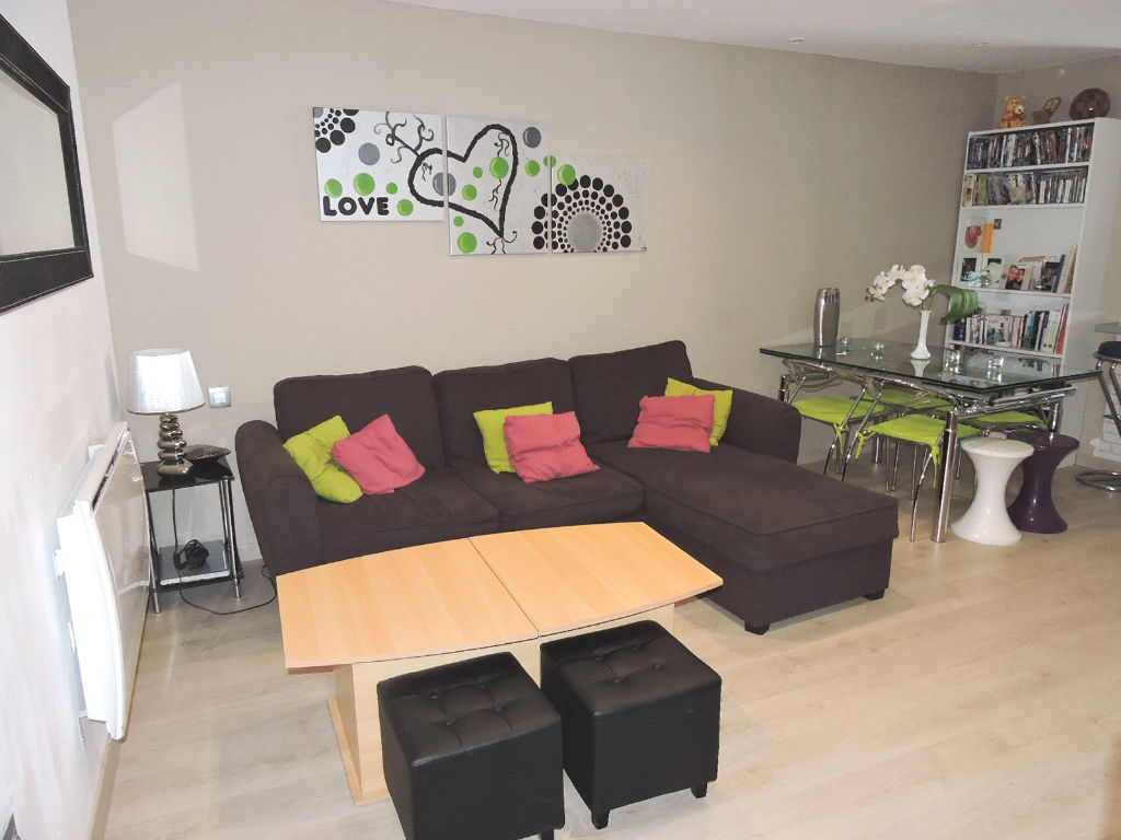 Appartement 2 Chs. + Cave - 69430 BEAUJEU