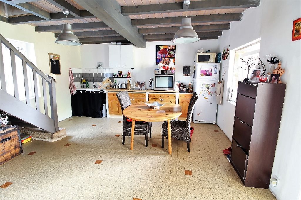 Maison ancienne rénovée + potentiel - 71570 ROMANECHE-THORINS