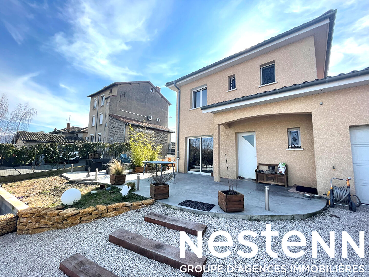 Villa 3 chbs + garage et piscine - 69430 REGNIE DURETTE