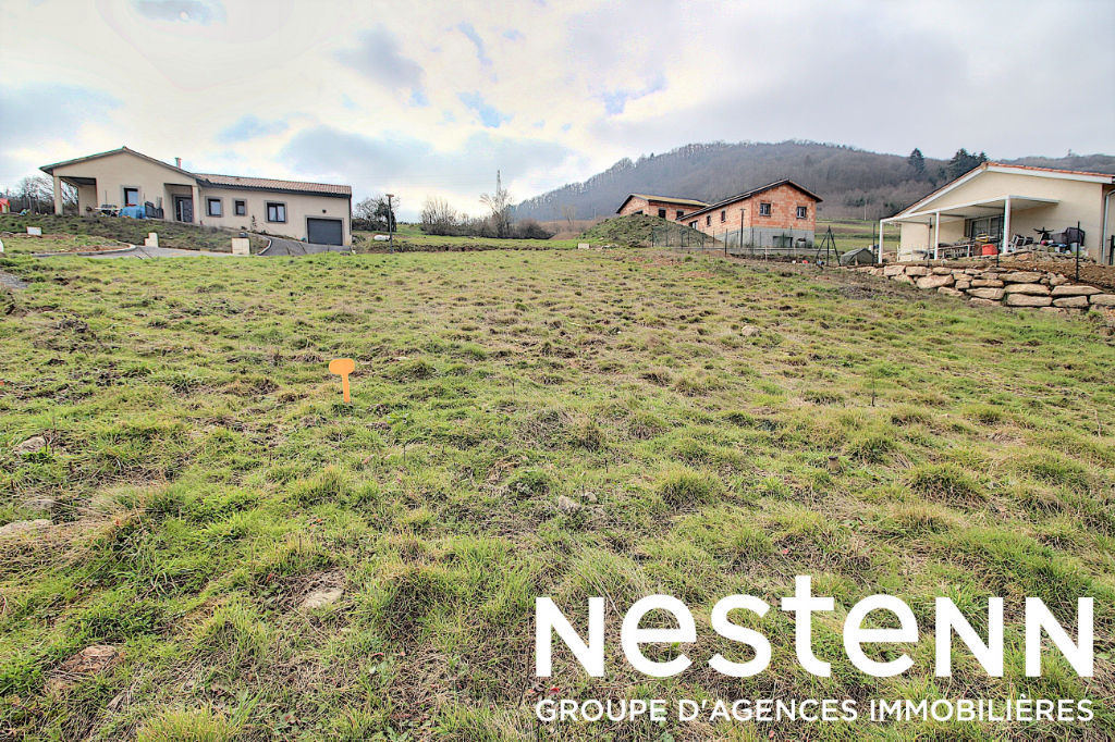 Terrain constructible viabilisé, 600 m² - BEAUJEU