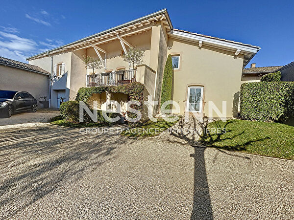 Vente par agence immobiliere à Chanes (71570)