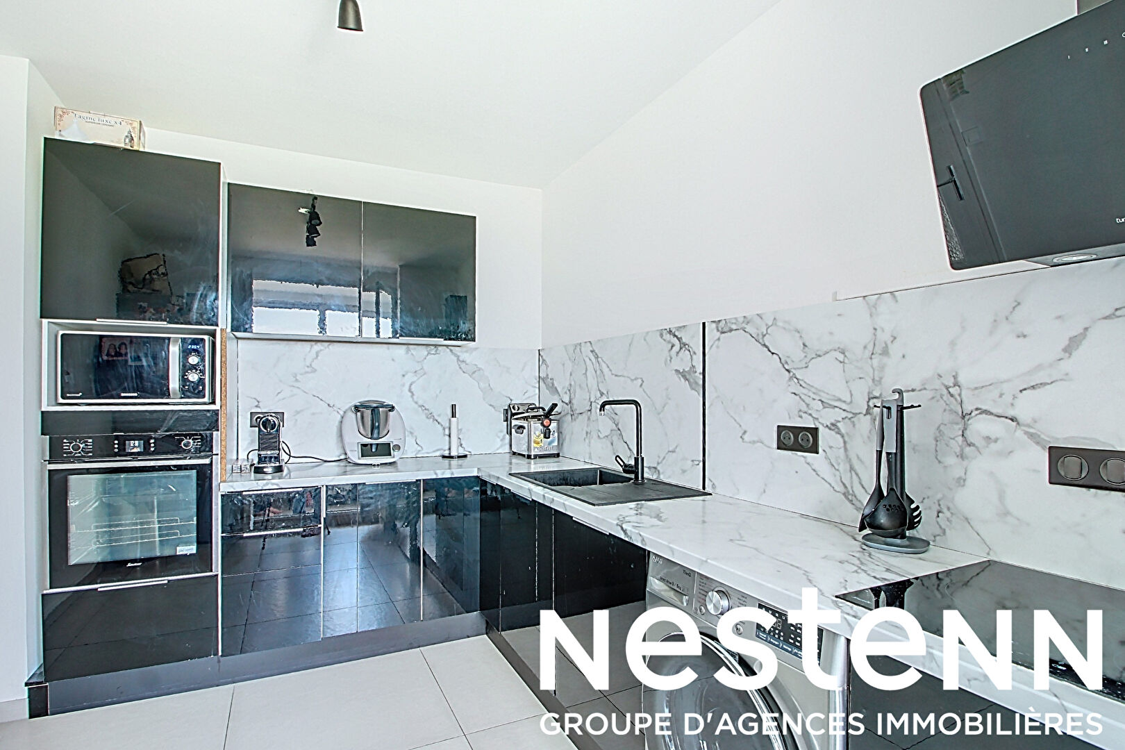 A vendre: Appartement de Type 3  avec Garage - BELLEVILLE EN BEAUJOLAIS (69220)