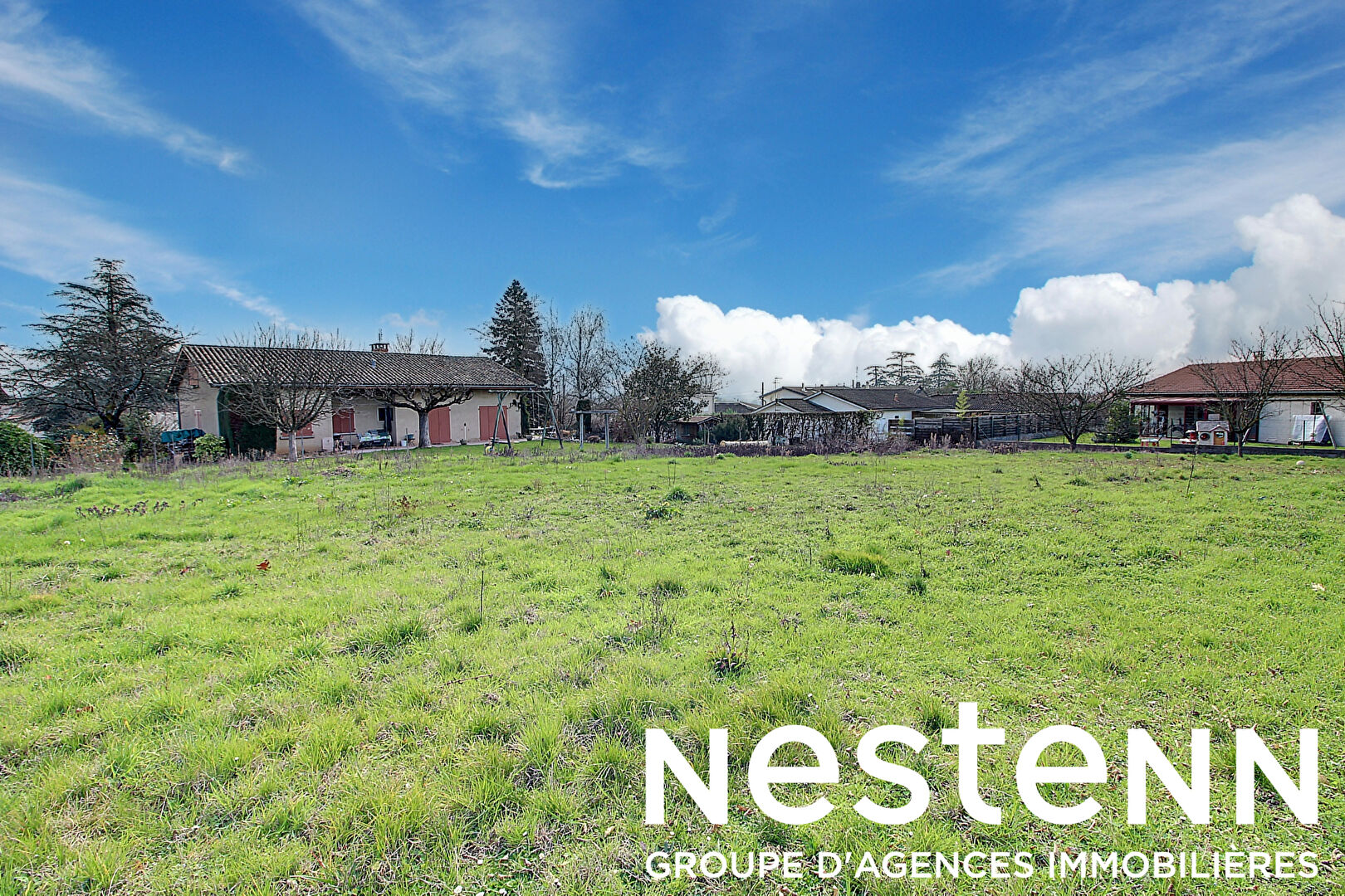 Terrain à bâtir - 520m² - viabilisé - 69220 BELLEVILLE EN BEAUJOLAIS