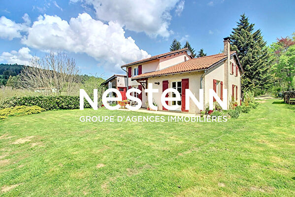 Vente maison à Poule les echarmeaux (69870)