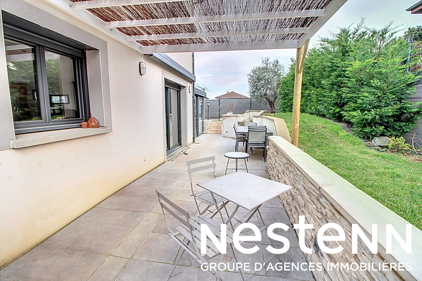 A Saisir: Maison Récente avec Piscine - 69220 BELLEVILLE EN BEAUJOLAIS